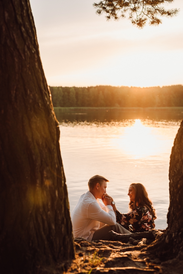 sesja narzeczenska o zachodzie slonca kielce (19)