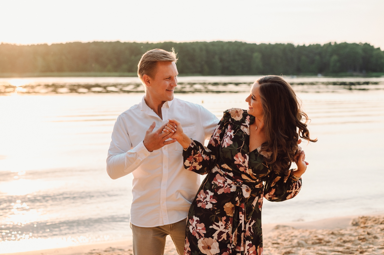 sesja narzeczenska o zachodzie slonca kielce (9)