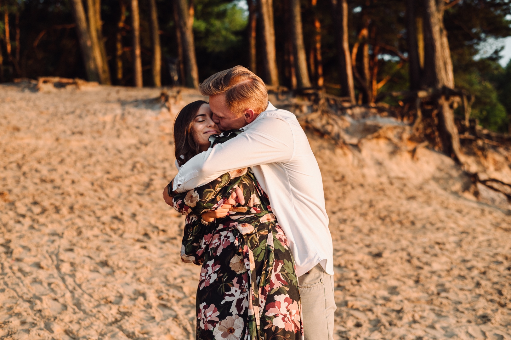 sesja narzeczenska o zachodzie slonca kielce (11)