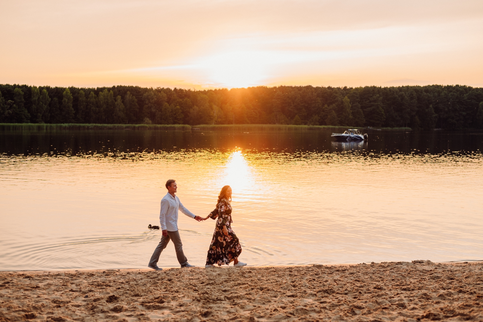 sesja narzeczenska o zachodzie slonca kielce (22)