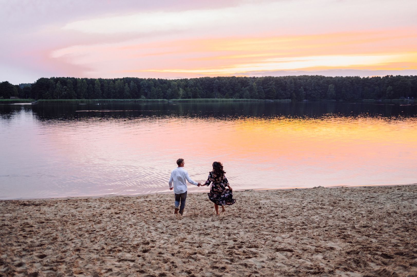 sesja narzeczenska o zachodzie slonca kielce (48)